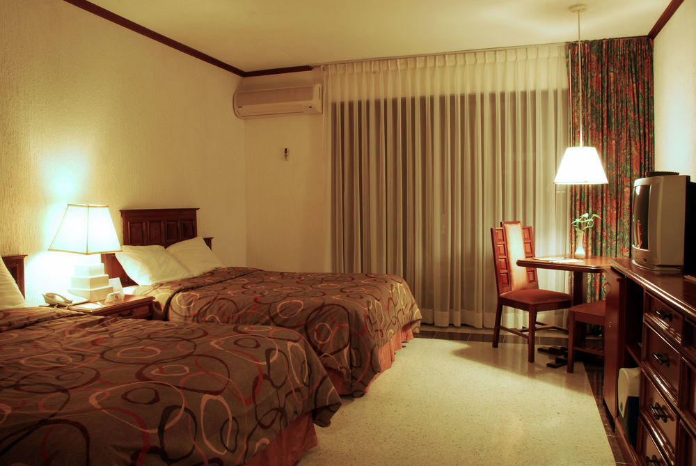 Camino Real Tikal‎ Otel El Remate Dış mekan fotoğraf